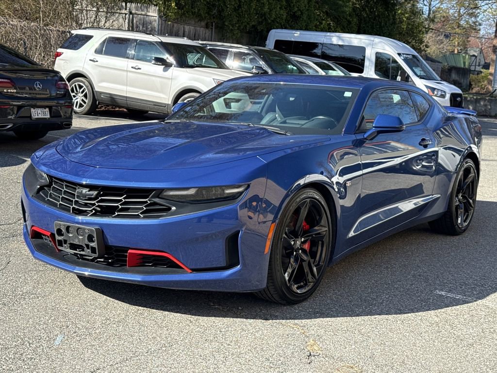 Used 2023 Chevrolet Camaro LT RWD image 4