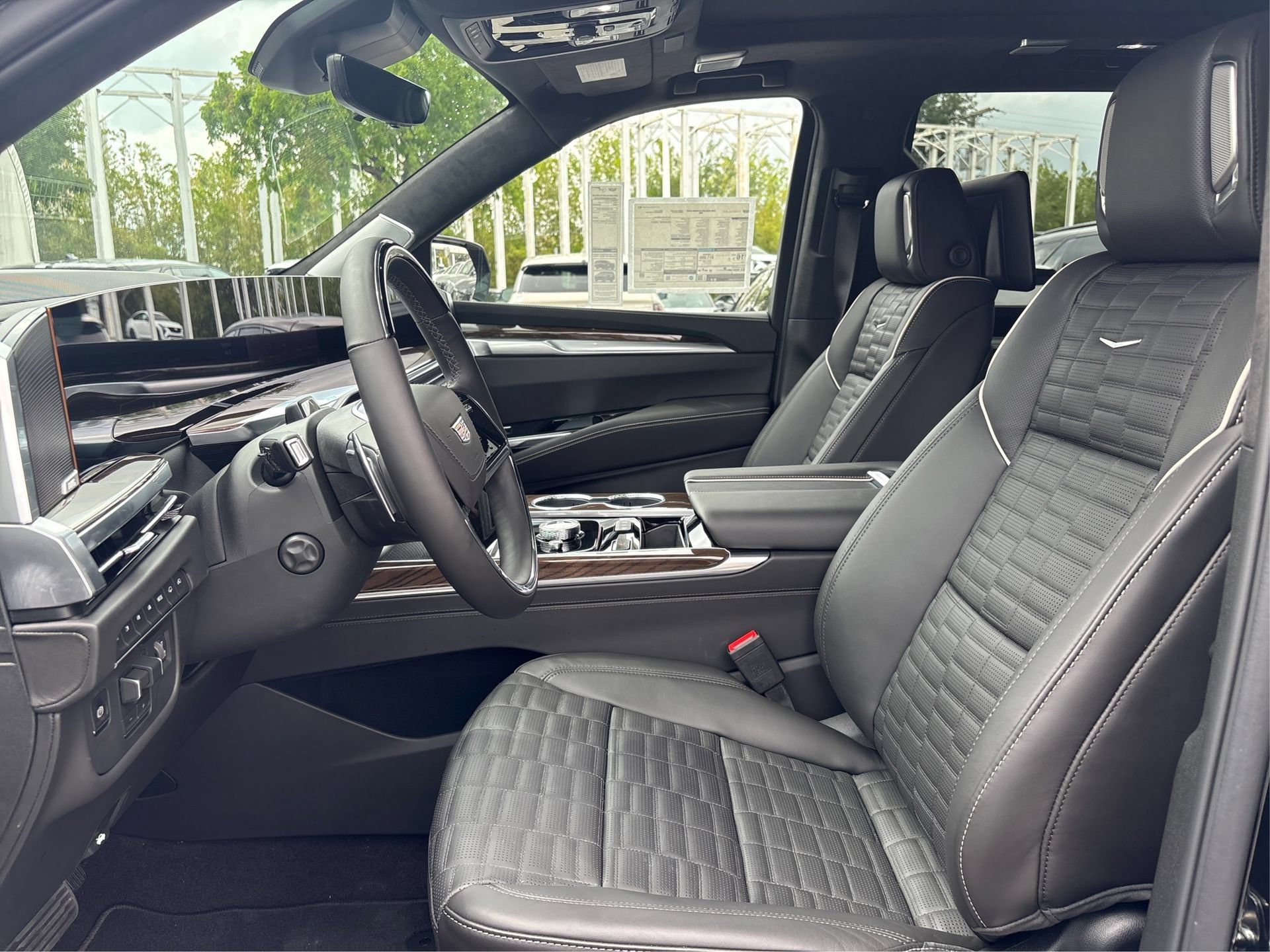 New 2026 Cadillac Escalade Platinum Sport AWD/4WD image 9