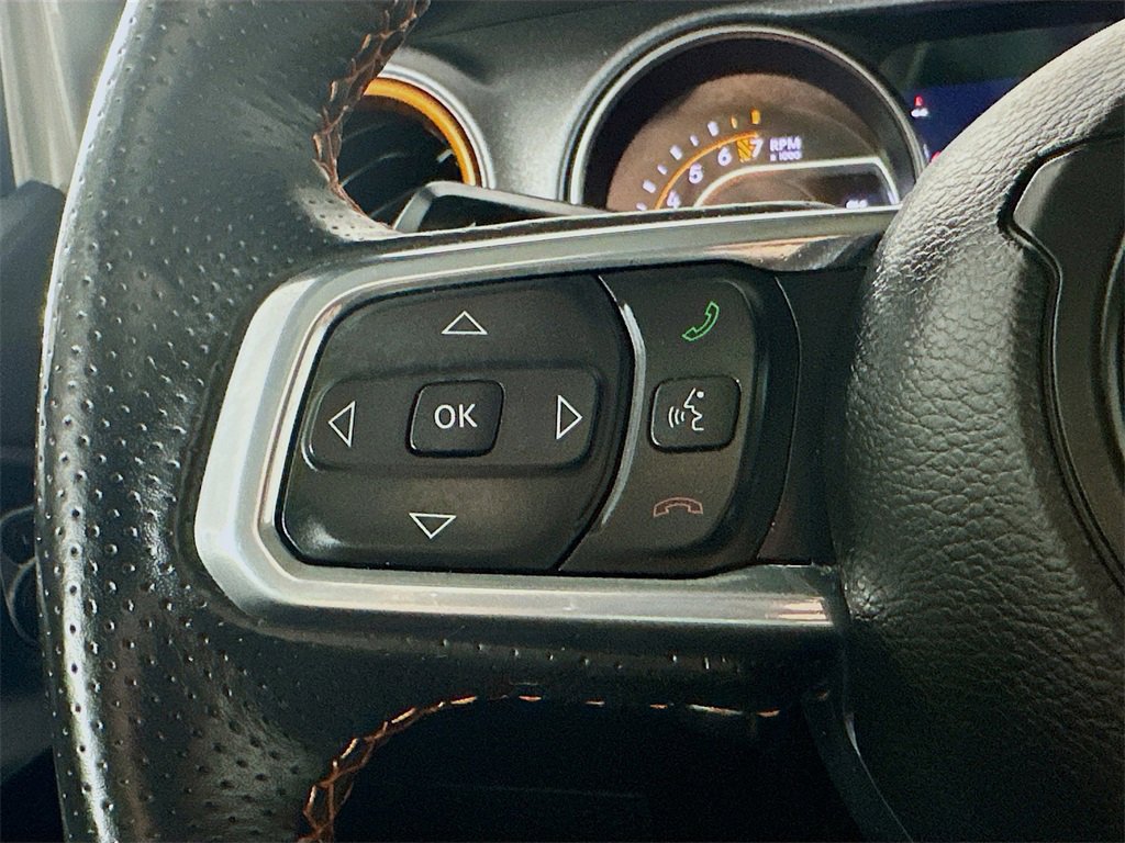 Used 2023 Jeep Gladiator Mojave w/ Cold Weather Group image 25