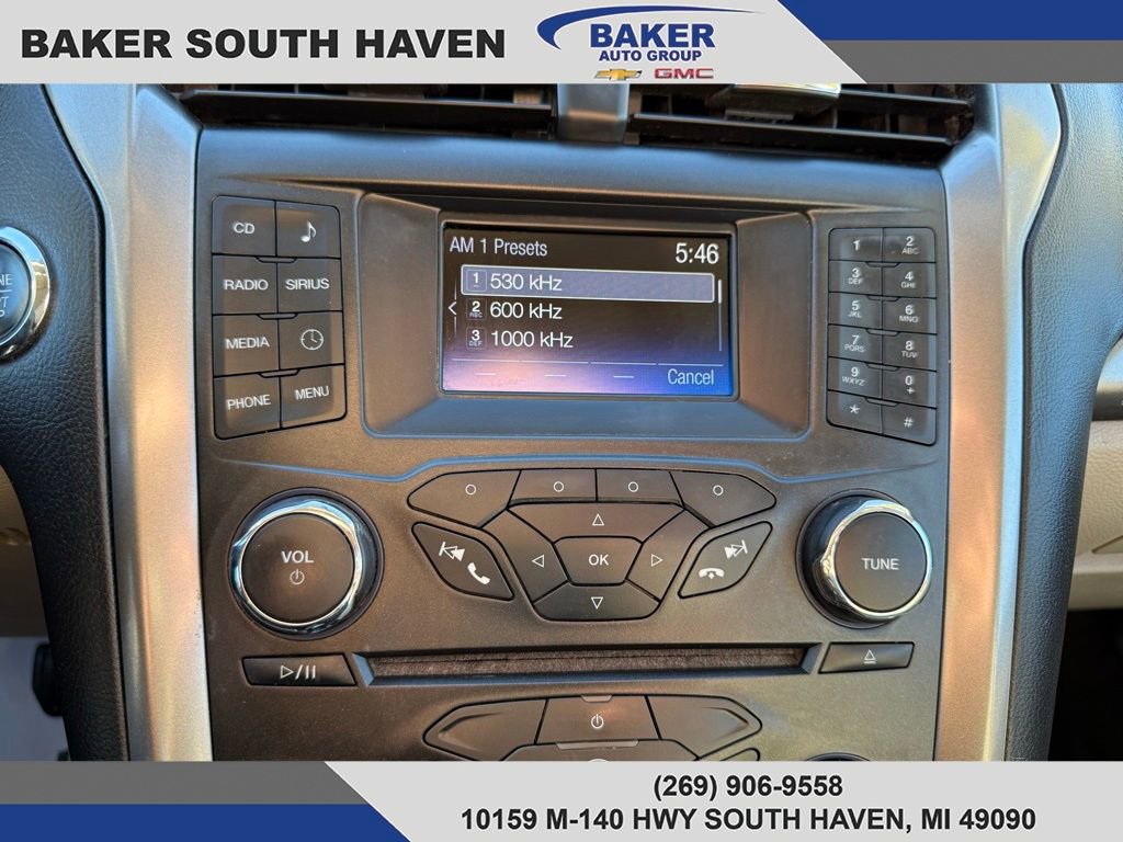 Used 2017 Ford Fusion SE image 20