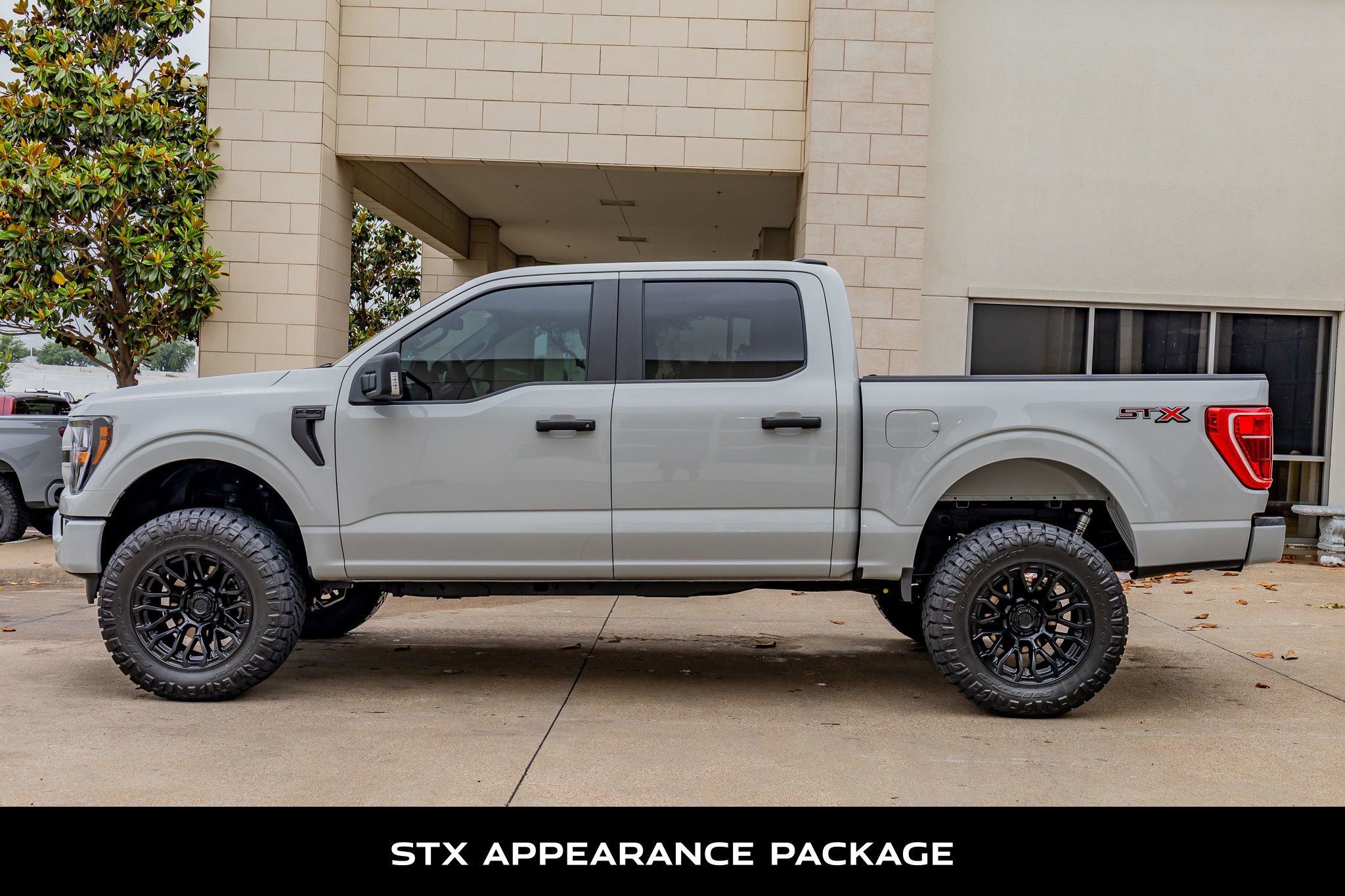 Used 2023 Ford F150 XL w/ STX Appearance Package RWD image 6
