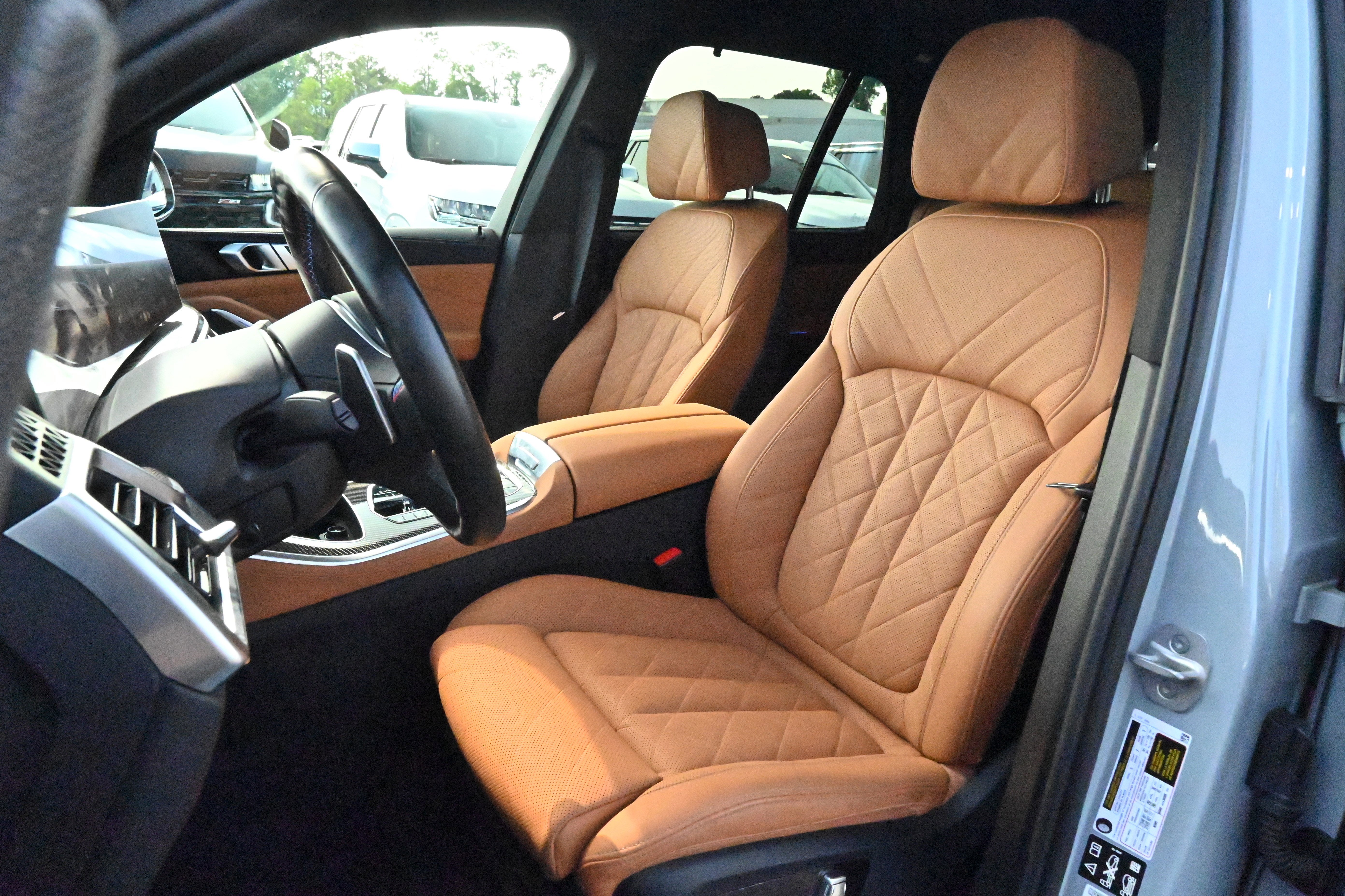 Used 2025 BMW X5 M60i AWD/4WD image 16