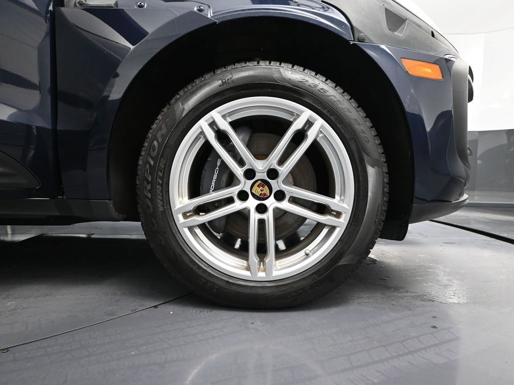 Used 2022 Porsche Macan Base image 15