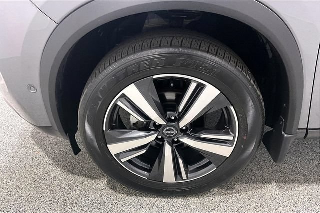 Used 2023 Nissan Rogue SL AWD/4WD image 43