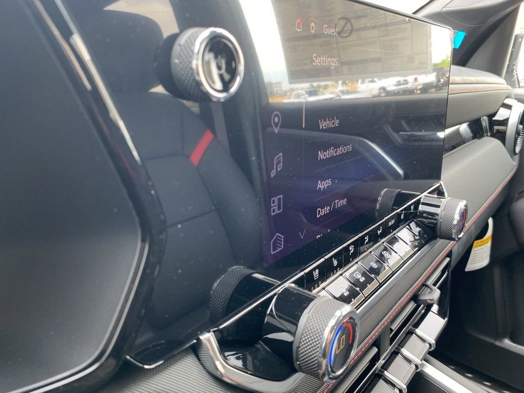 New 2025 Chevrolet Colorado Z71 w/ Technology Package image 17