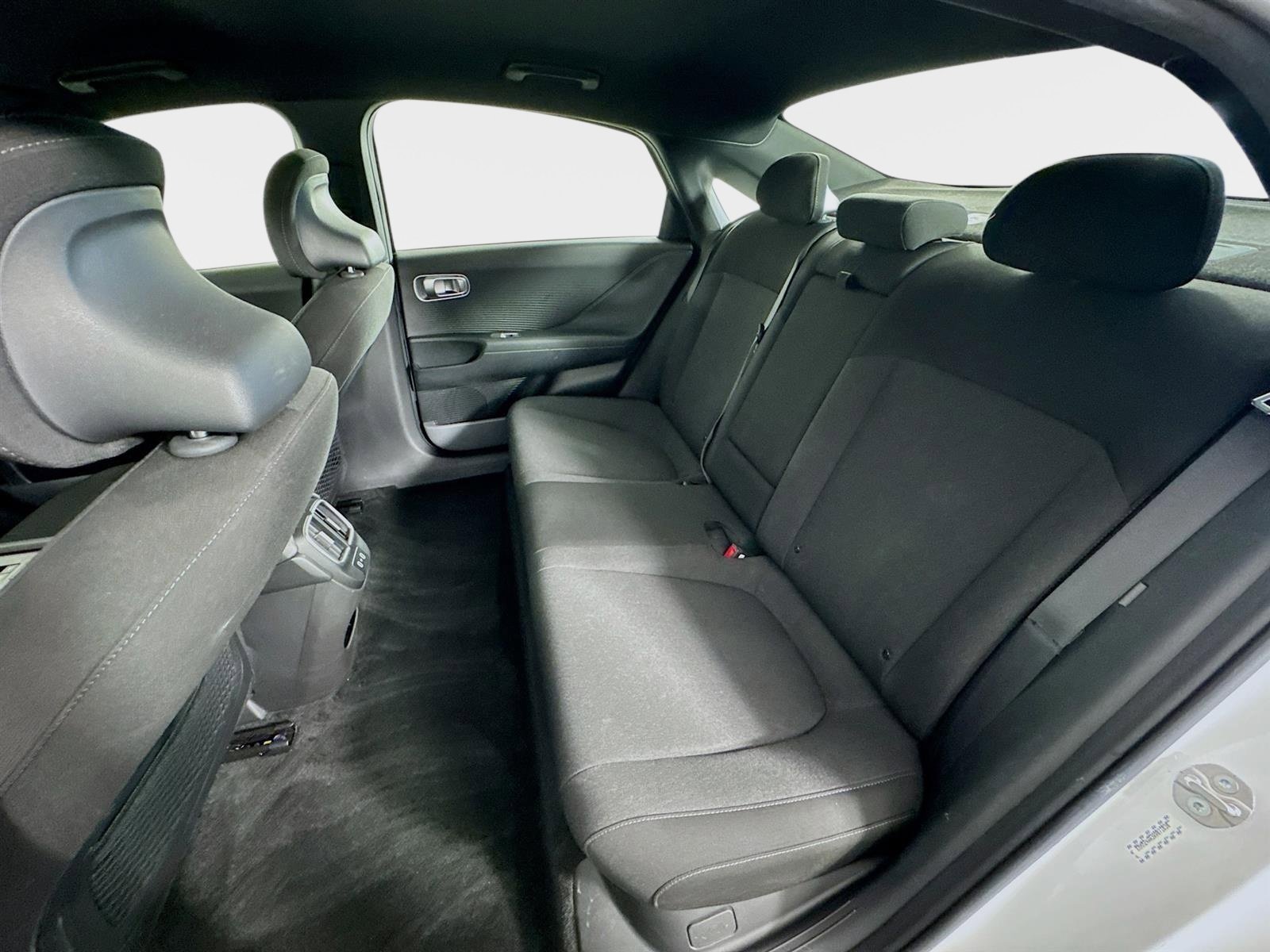 Used 2024 Hyundai Ioniq 6 SE image 22