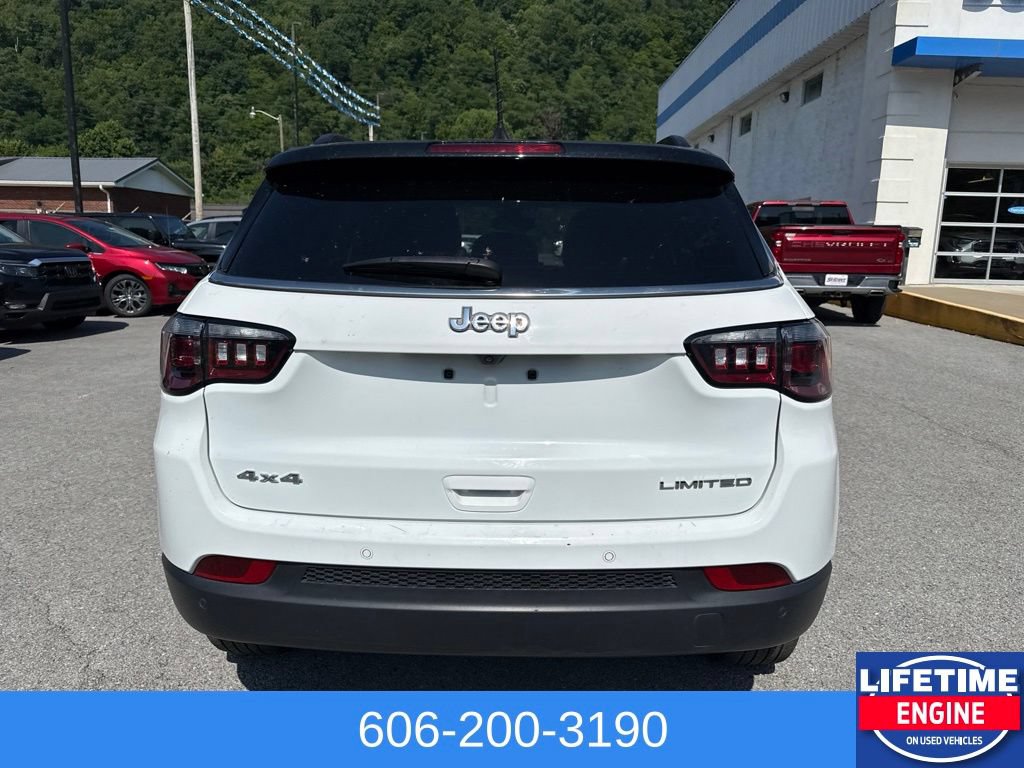 Used 2025 Jeep Compass Limited AWD/4WD image 9