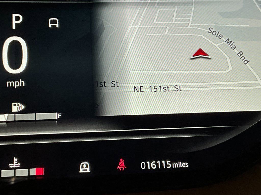 Used 2025 Land Rover Range Rover Long Wheelbase Autobiography image 17