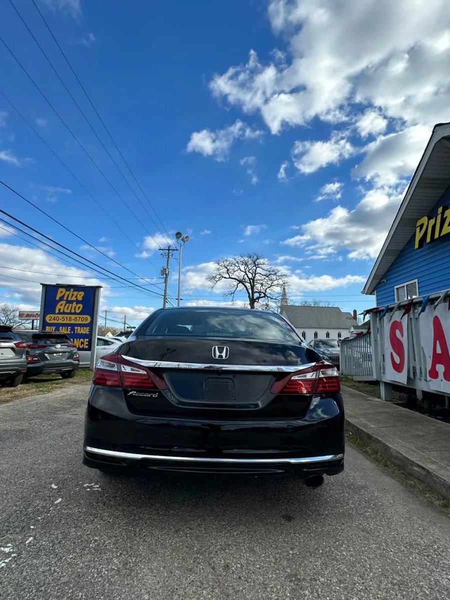 Used 2017 Honda Accord LX image 5