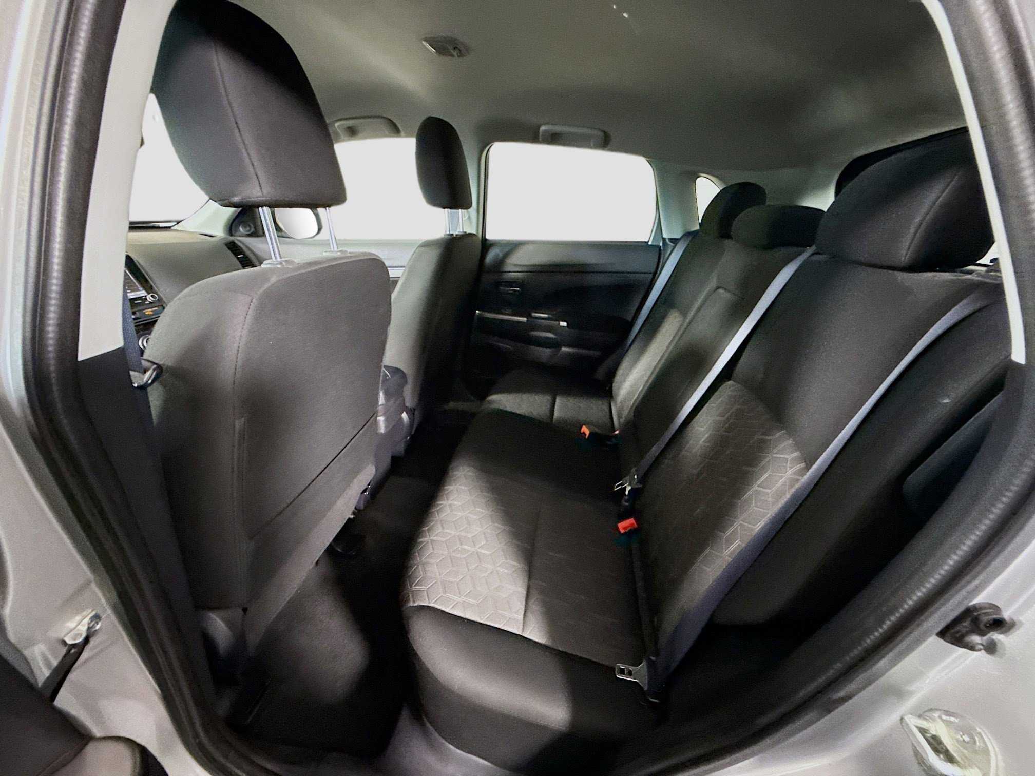 Used 2020 Mitsubishi Outlander Sport SE AWD/4WD image 25