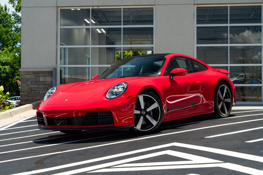 Used 2025 Porsche 911 Carrera RWD image 2