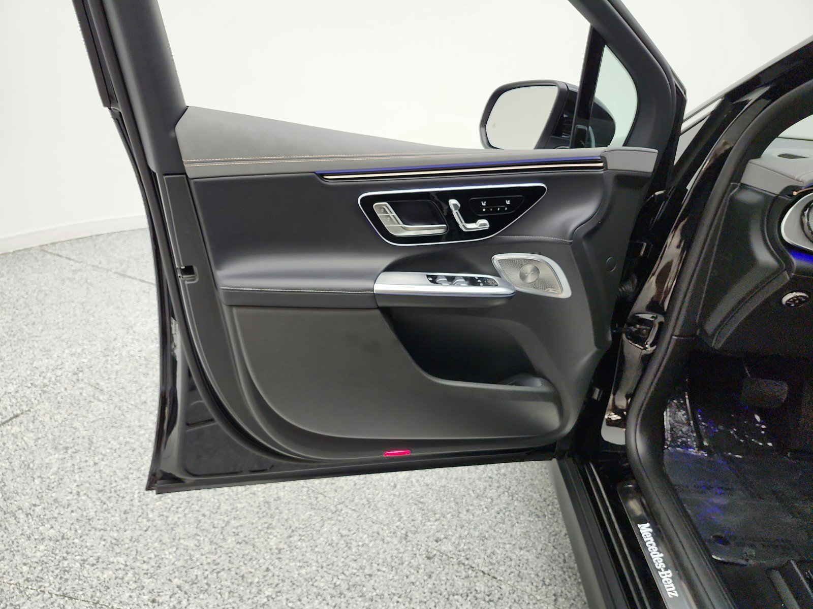 Certified 2026 Mercedes-Benz EQE 320+ SUV image 15