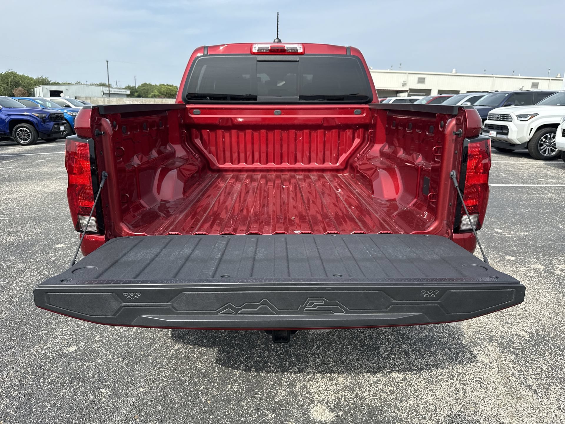 Used 2026 Chevrolet Colorado W/T w/ WT Custom Package AWD/4WD image 20