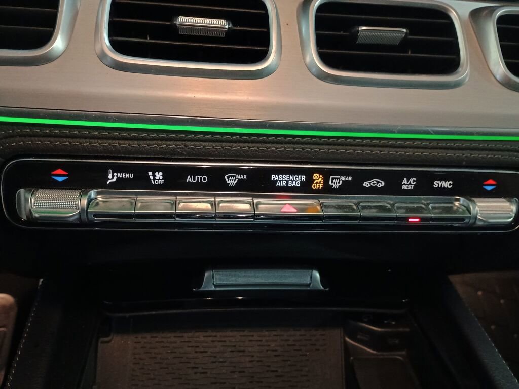 Used 2023 Mercedes-Benz GLS 450 4MATIC image 13