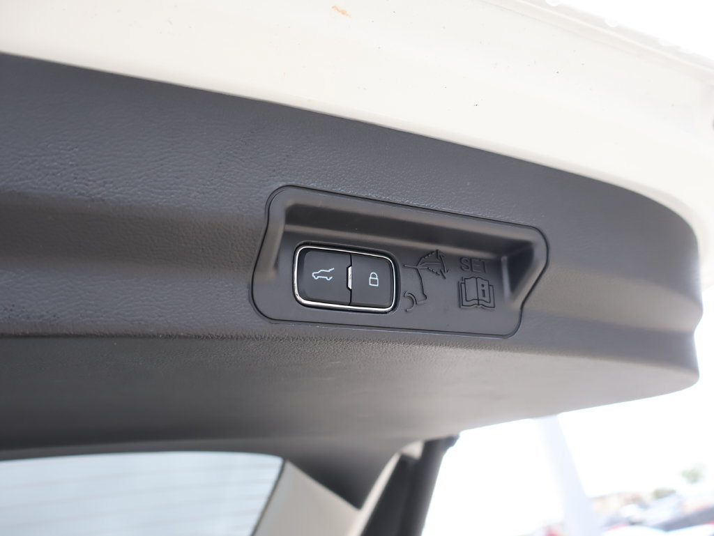 New 2026 Ford Explorer Active w/ Active Comfort Package AWD/4WD image 17