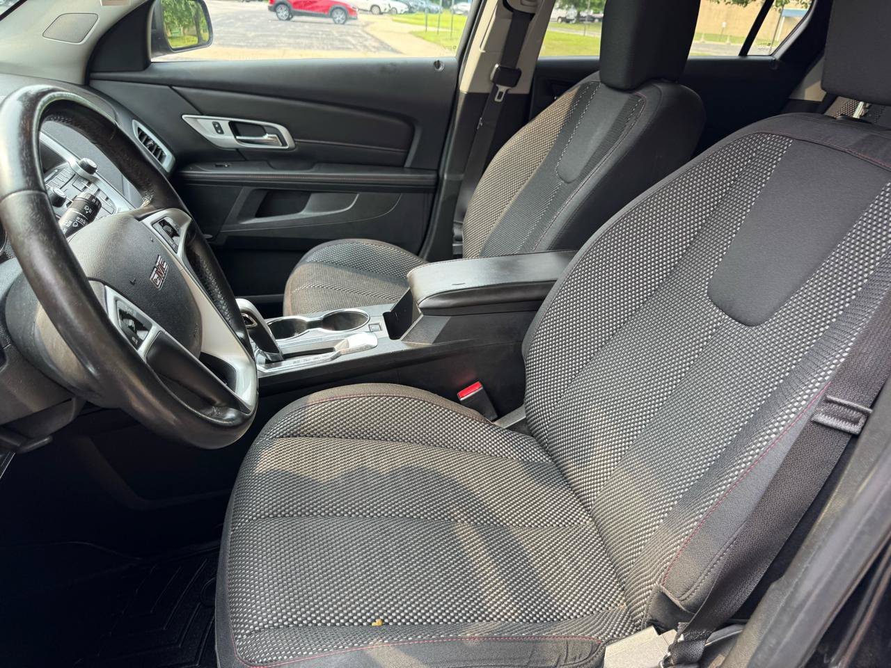 Used 2015 GMC Terrain SLE w/ Convenience Package AWD/4WD image 29