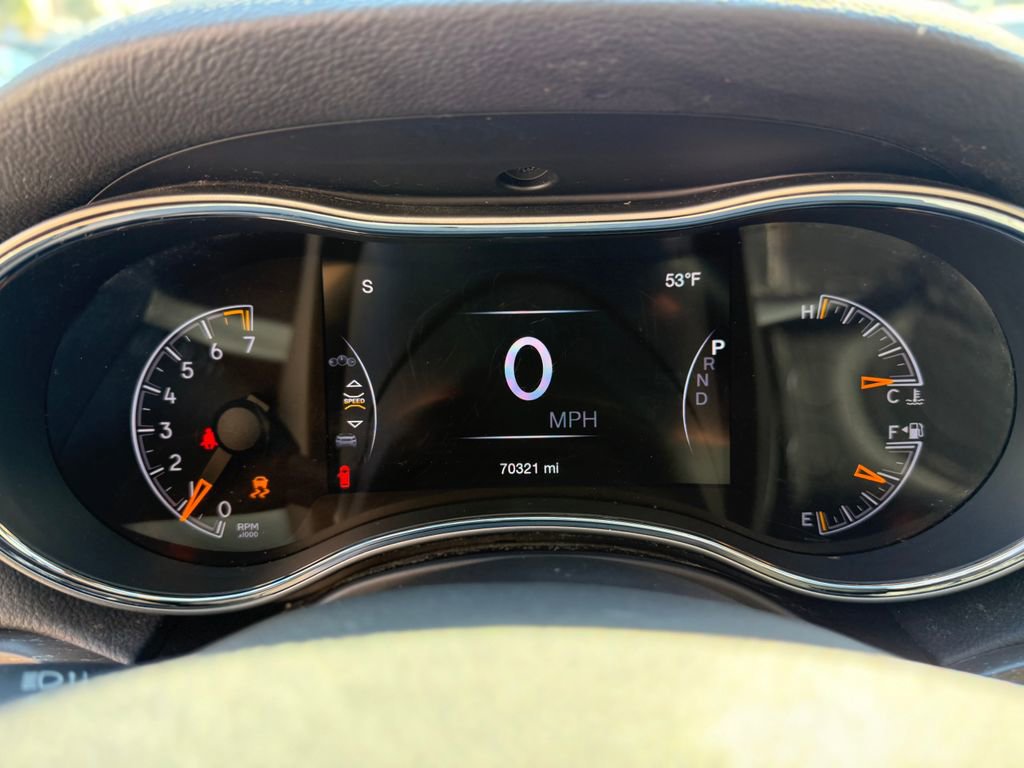 Used 2018 Jeep Grand Cherokee Limited image 11