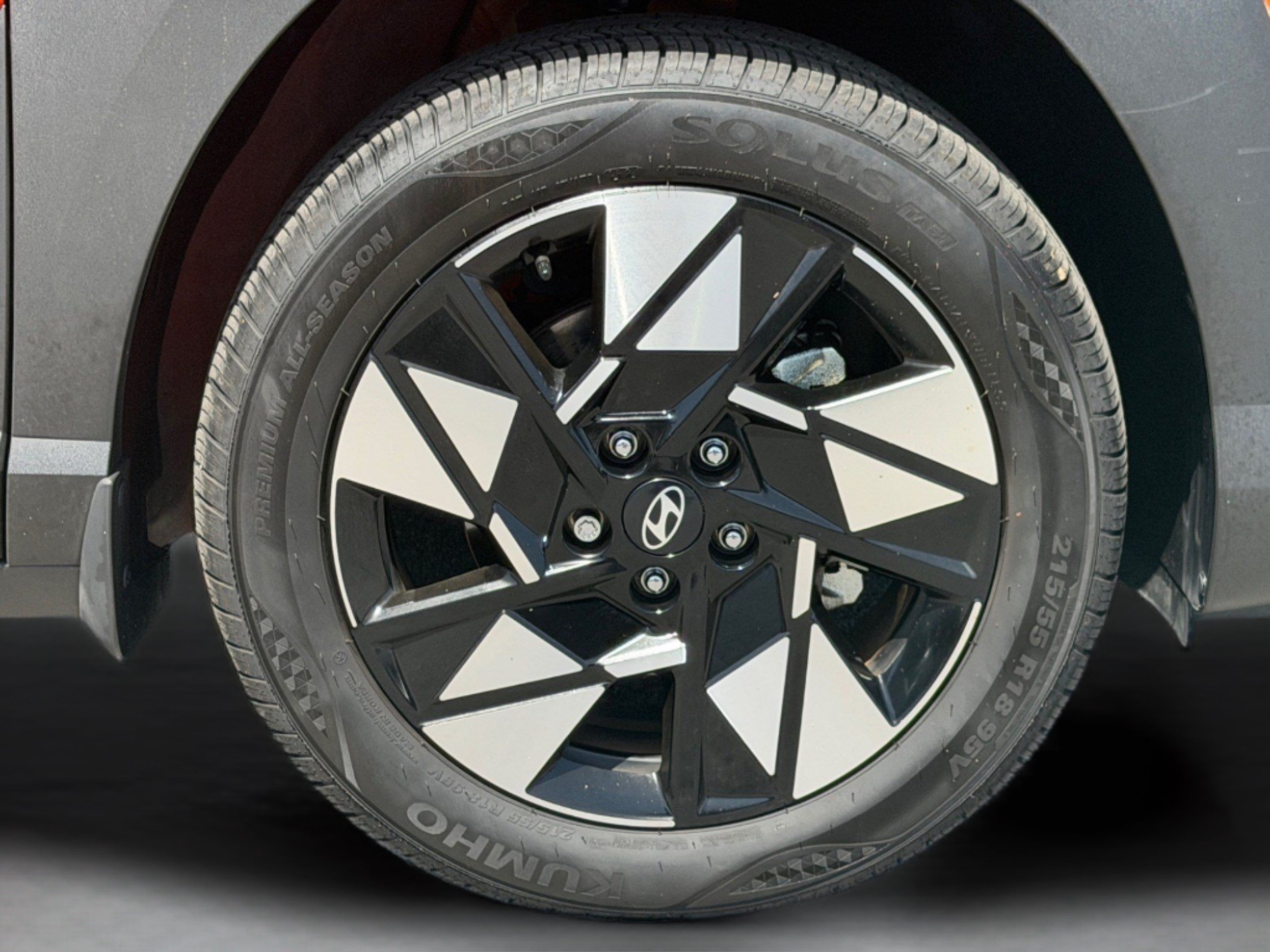 Used 2025 Hyundai Kona SEL FWD image 46