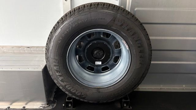 Used 2025 Chevrolet Brightdrop 400 w/ Battery Pack, Max Range image 11