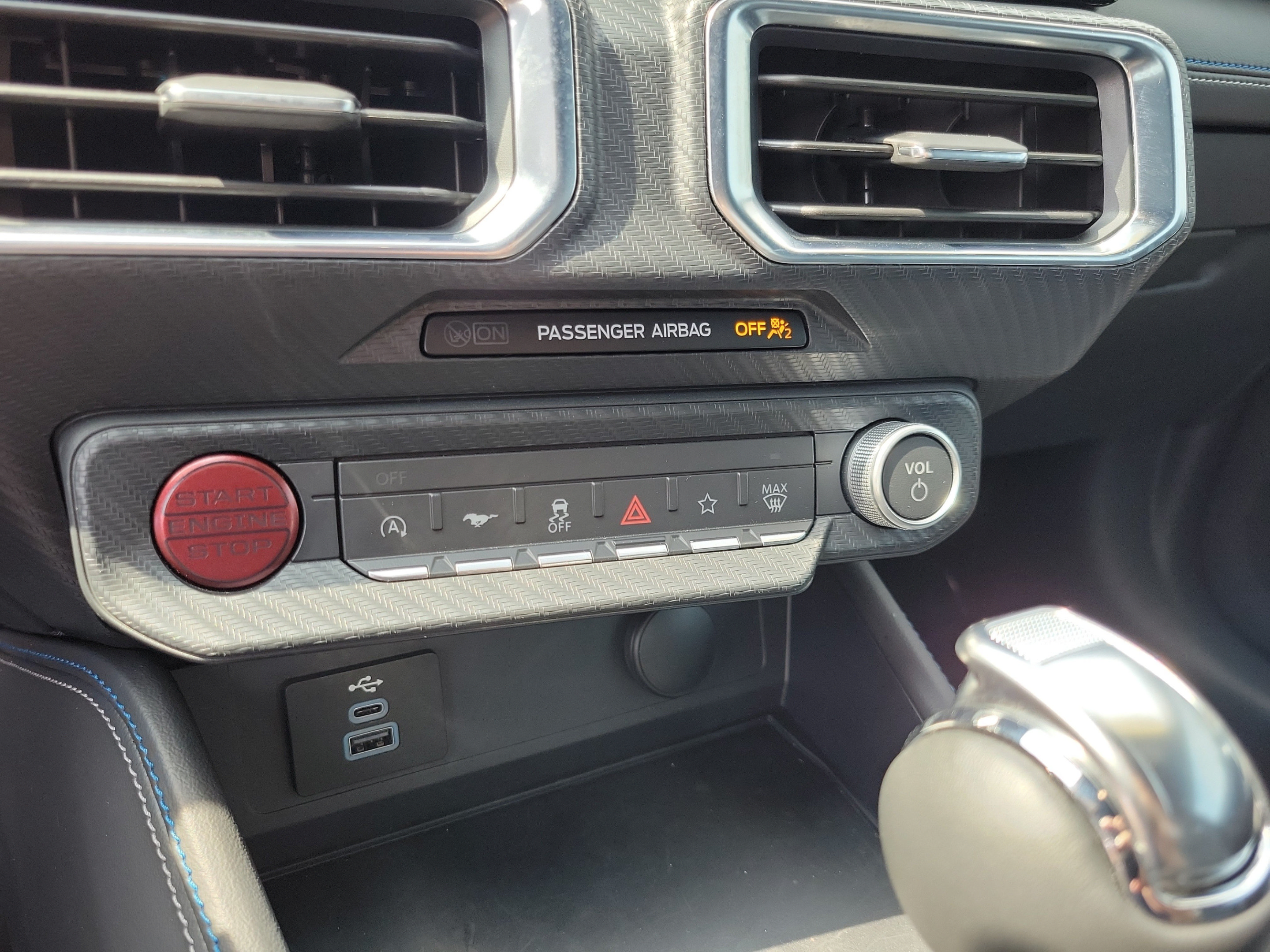 Used 2025 Ford Mustang GT Premium RWD image 21