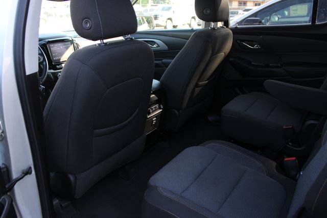 Used 2021 Chevrolet Traverse LT FWD image 23