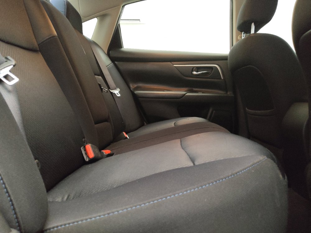 Used 2016 Nissan Altima 2.5 SR FWD image 19