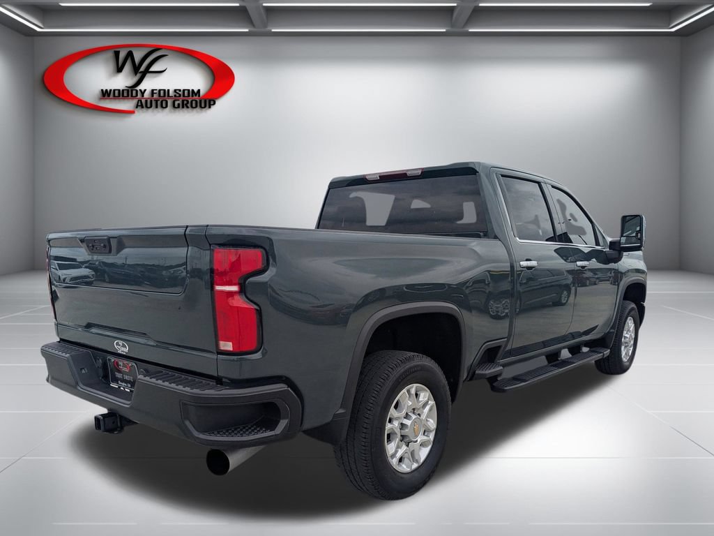 Used 2025 Chevrolet Silverado 2500 LTZ w/ LTZ Convenience Package AWD/4WD image 3