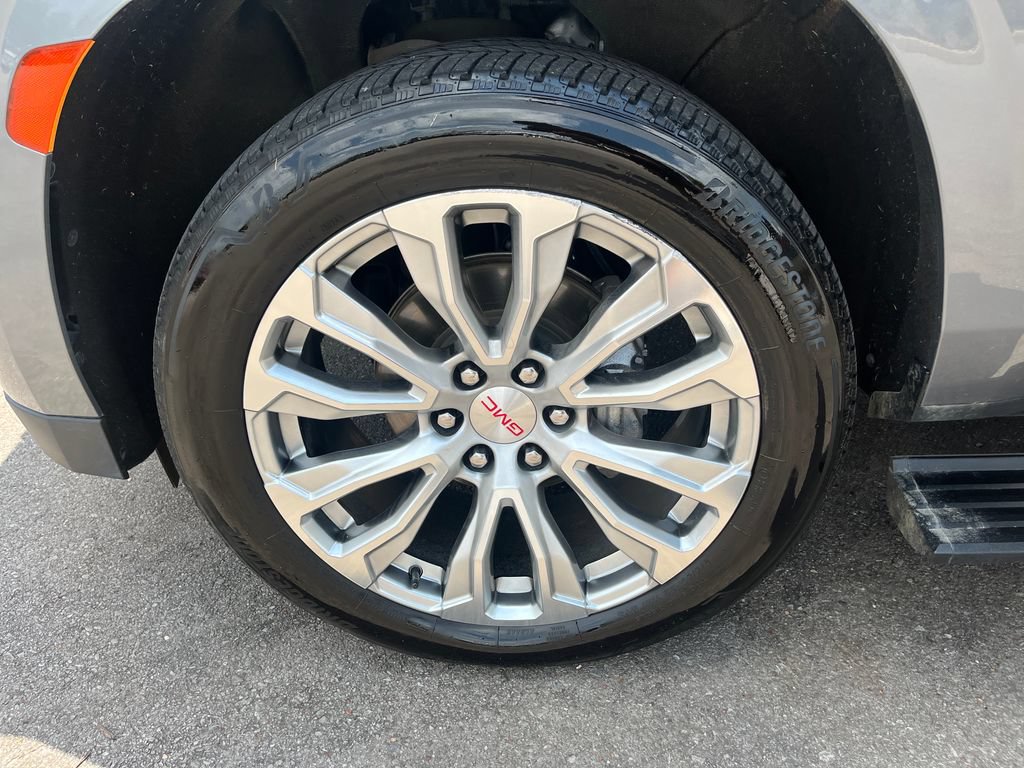 Used 2022 GMC Yukon Denali AWD/4WD image 28