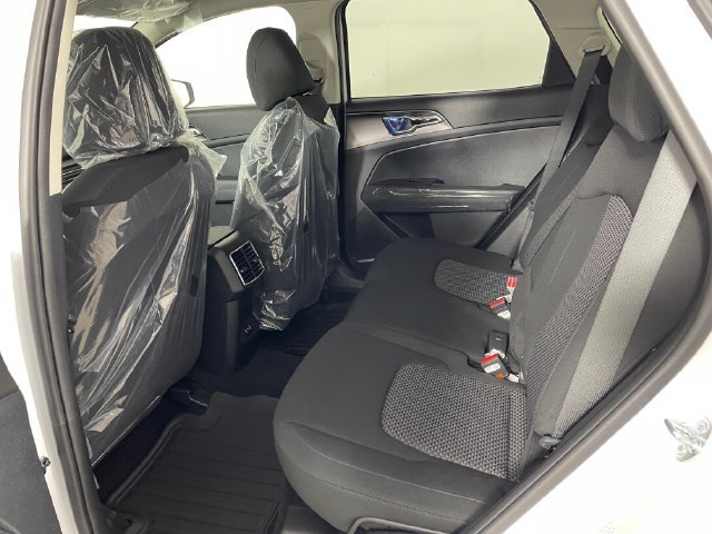New 2026 Kia Sportage LX FWD image 6