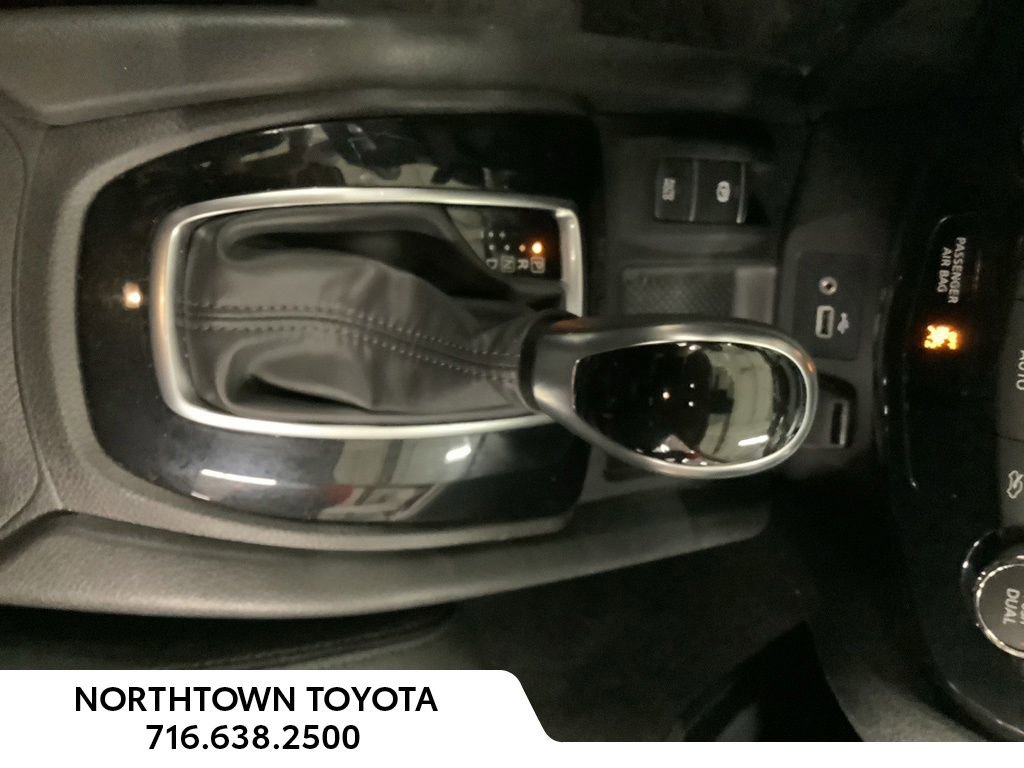 Used 2020 Nissan Rogue AWD image 17