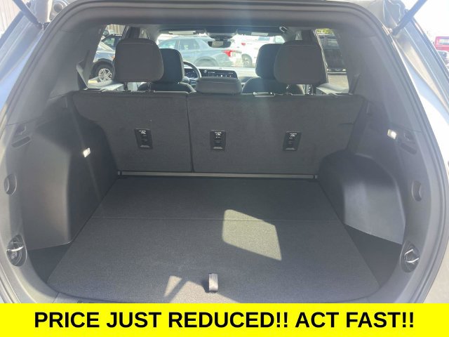 Used 2026 Chevrolet Equinox LT w/ Safety and Technology Package FWD image 12