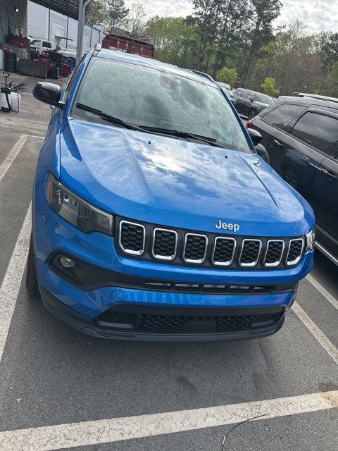 Certified 2025 Jeep Compass Latitude image 5