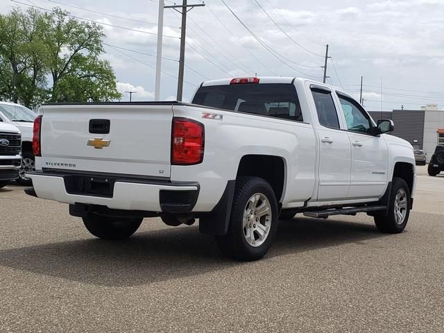 Used 2017 Chevrolet Silverado 1500 LT w/ All Star Edition AWD/4WD image 4