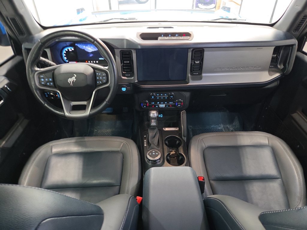 Used 2023 Ford Bronco Outer Banks AWD/4WD image 3