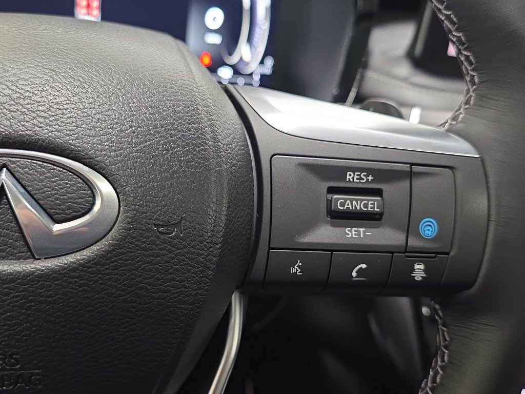 Used 2023 INFINITI QX60 Autograph w/ Cargo Package AWD/4WD image 17