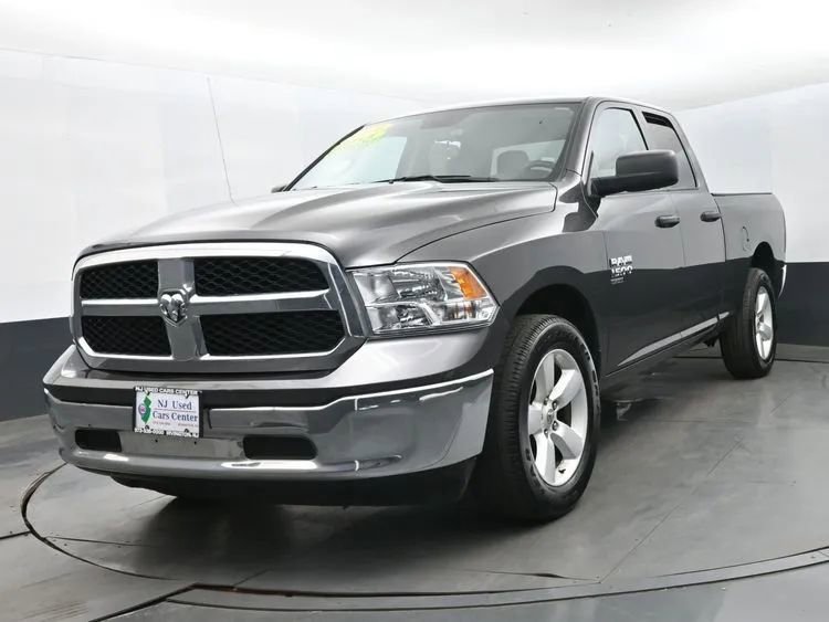 Used 2024 RAM 1500 Classic SLT AWD/4WD image 1