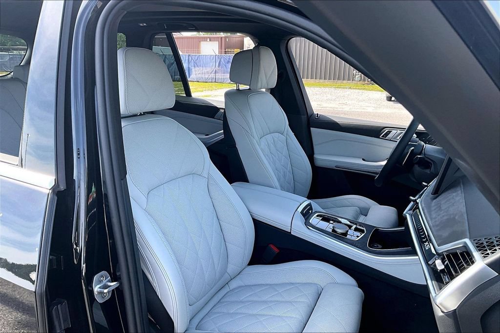 Certified 2025 BMW X5 xDrive40i w/ Climate Comfort Package AWD/4WD image 29