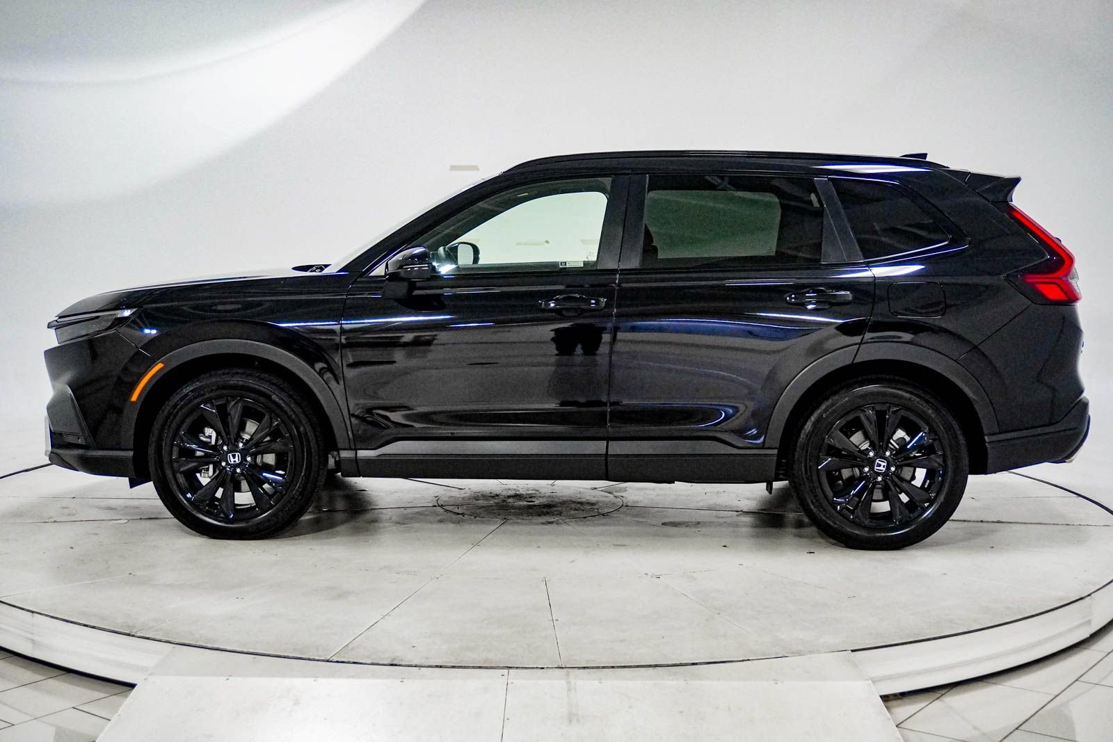 Certified 2026 Honda CR-V Sport Touring image 5