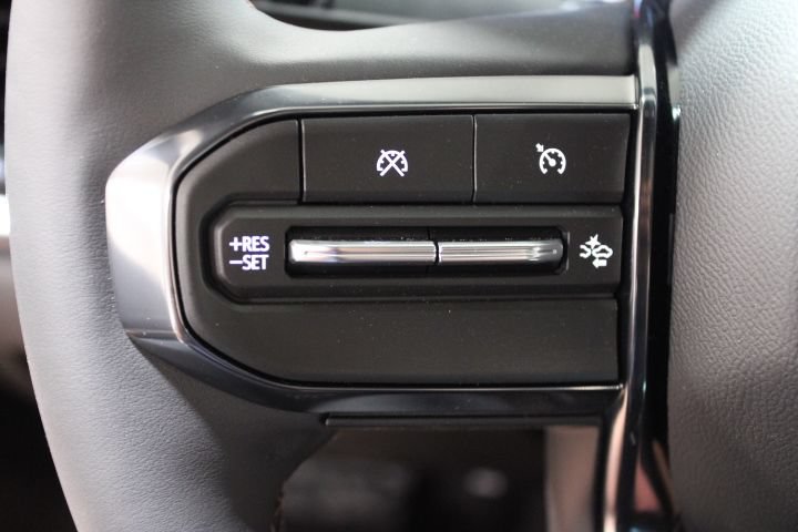 New 2026 GMC Canyon AT4 w/ Technology Plus Package AWD/4WD image 36