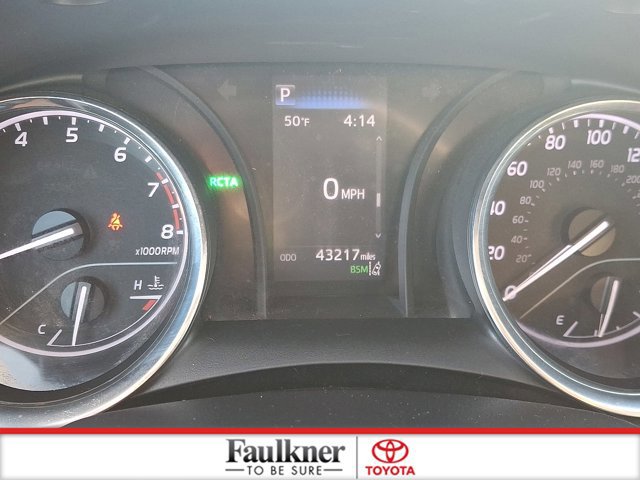 Certified 2020 Toyota Camry SE image 19