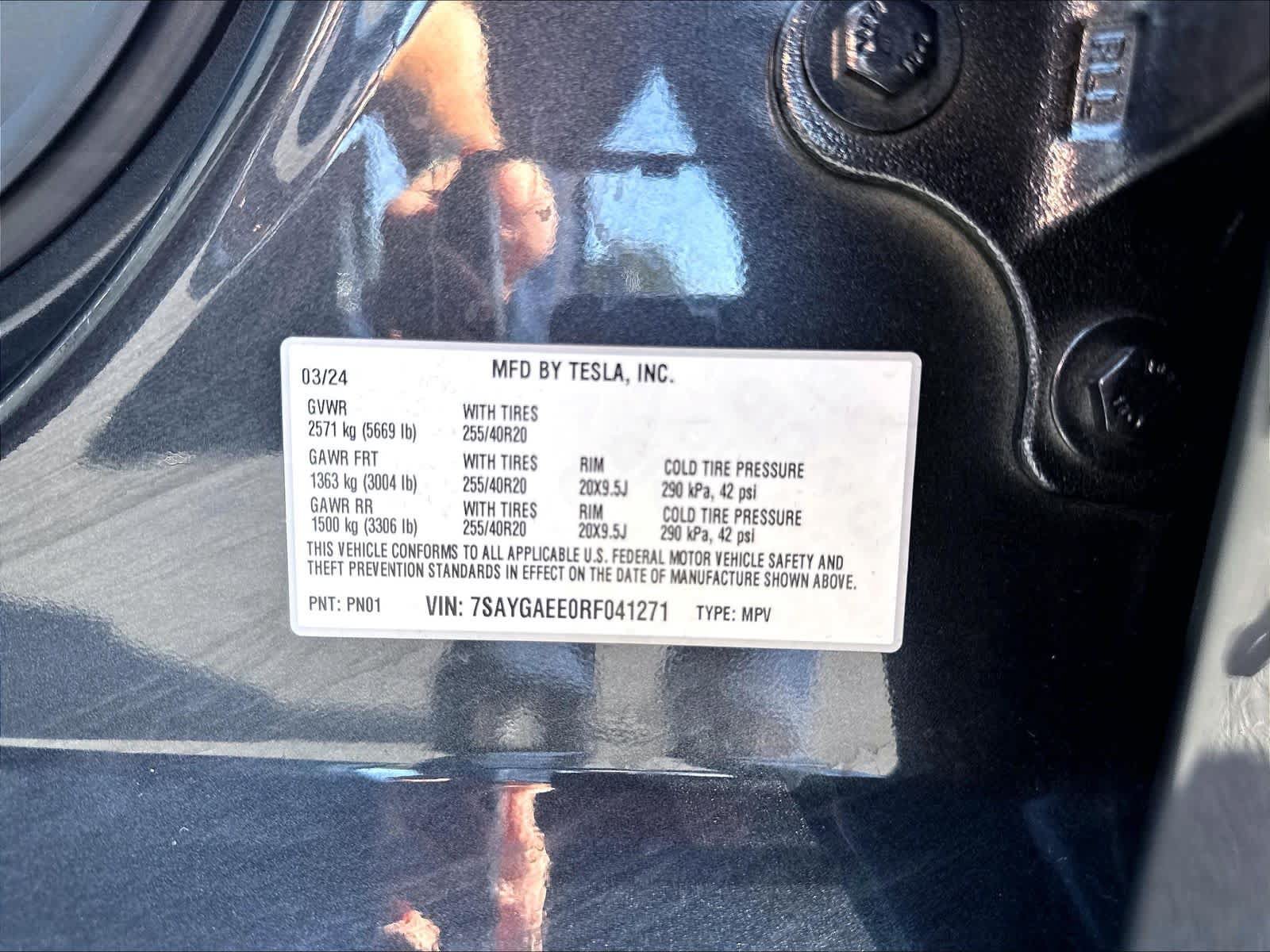 Used 2024 Tesla Model Y Long Range AWD/4WD image 21