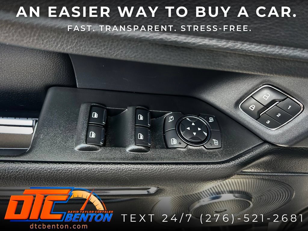 Used 2020 Ford Expedition XLT w/ Equipment Group 202A AWD/4WD image 12