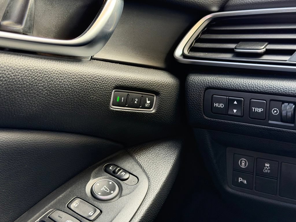 Used 2018 Honda Accord Touring image 31