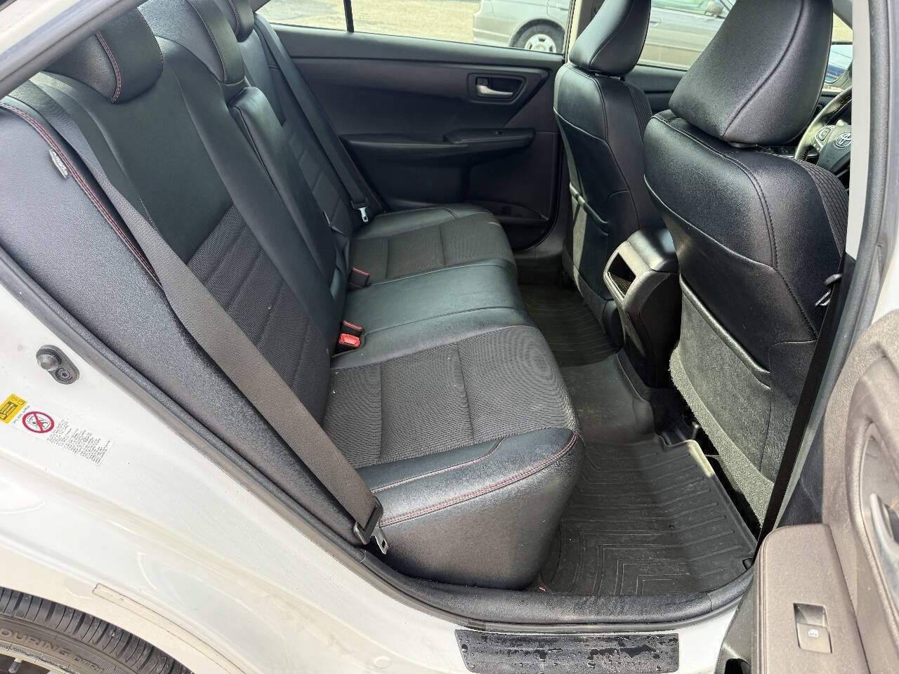 Used 2017 Toyota Camry SE FWD image 14