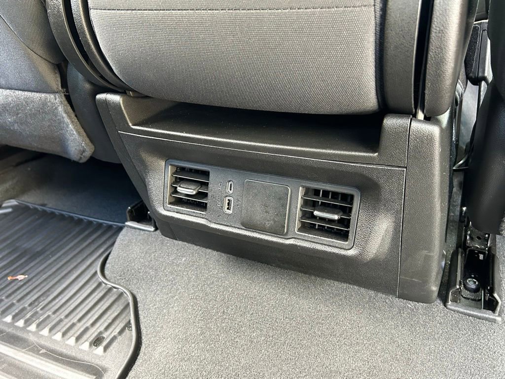 Used 2024 Chevrolet Silverado 1500 Custom image 44