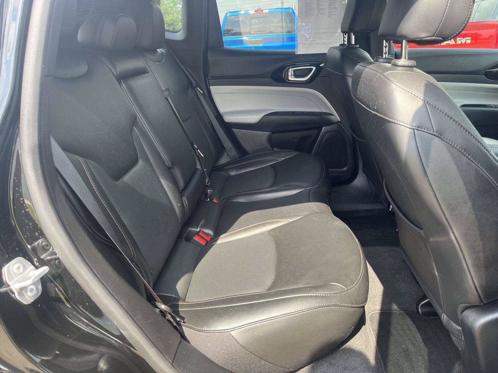 Used 2023 Jeep Compass Limited AWD/4WD image 35
