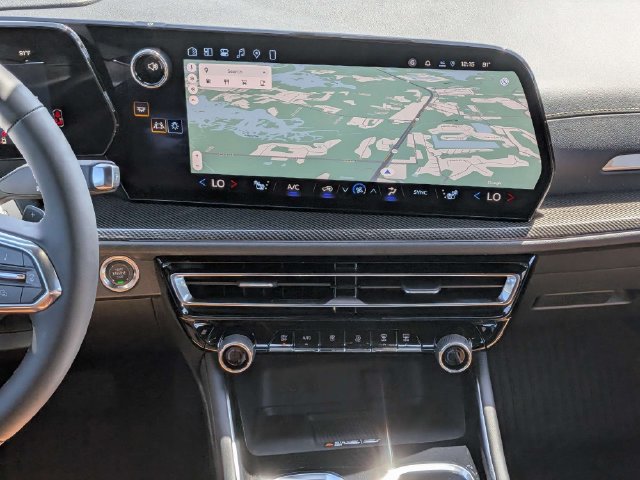 New 2027 Chevrolet Traverse Z71 w/ Driver Confidence Package AWD/4WD image 18