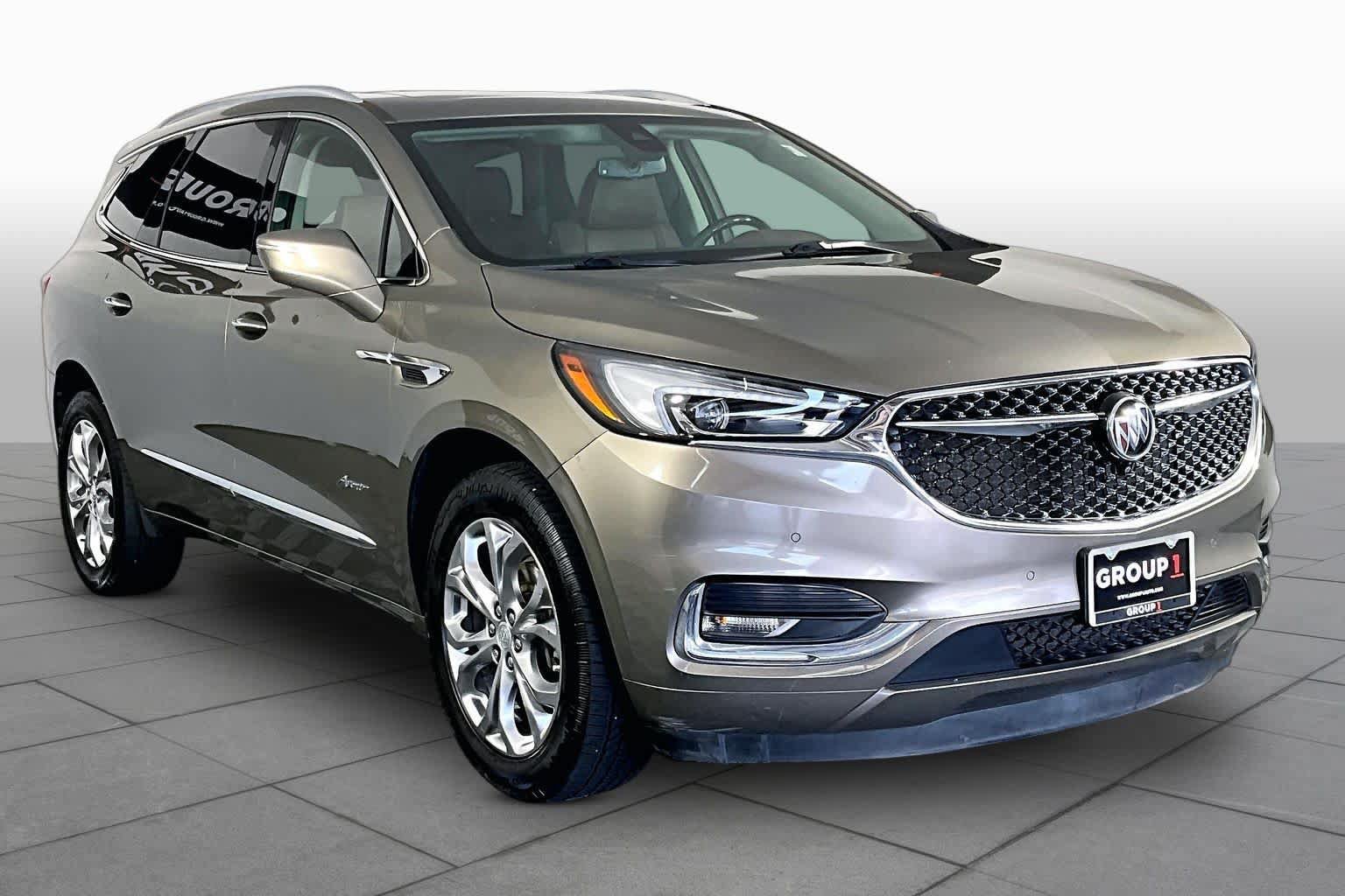 Certified 2020 Buick Enclave Avenir w/ Avenir Technology Package FWD image 3