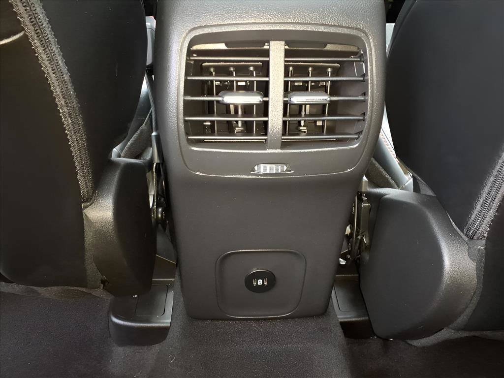 Used 2023 Ford Escape ST-Line Select w/ Tech Pack #2 image 11