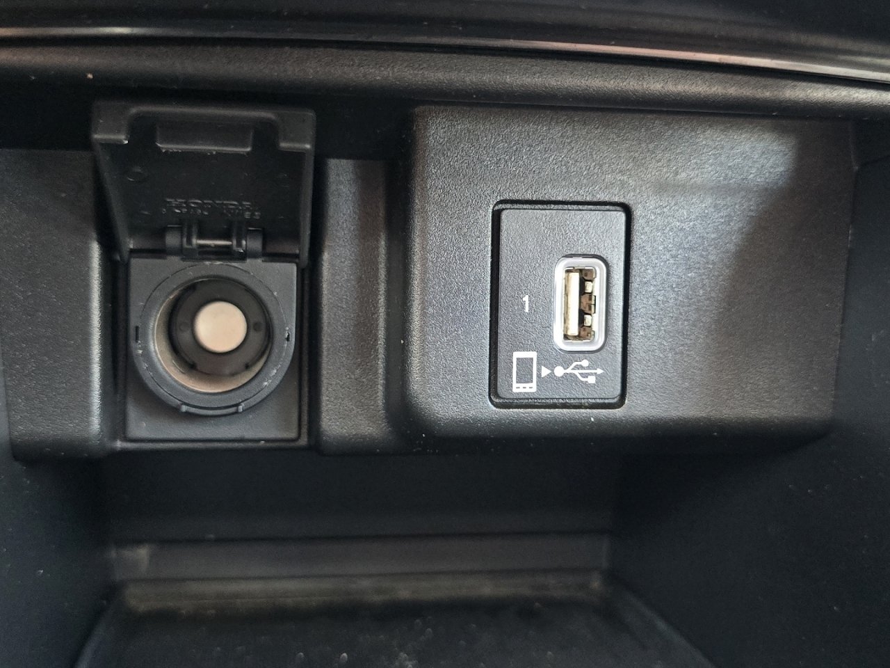 Used 2020 Honda Accord EX image 28